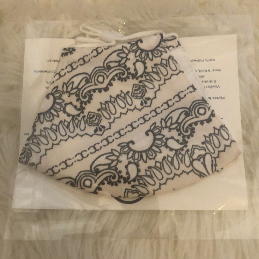 Tory Burch Face Mask